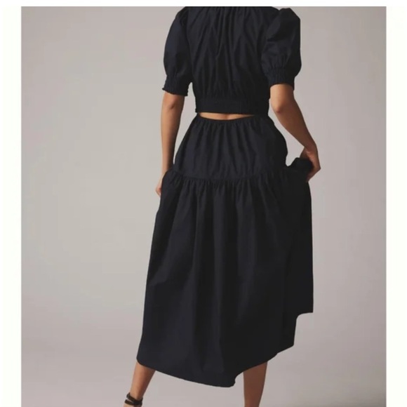 Moon River Navy peek a boo back Maxi Dress - Picture 2 of 5